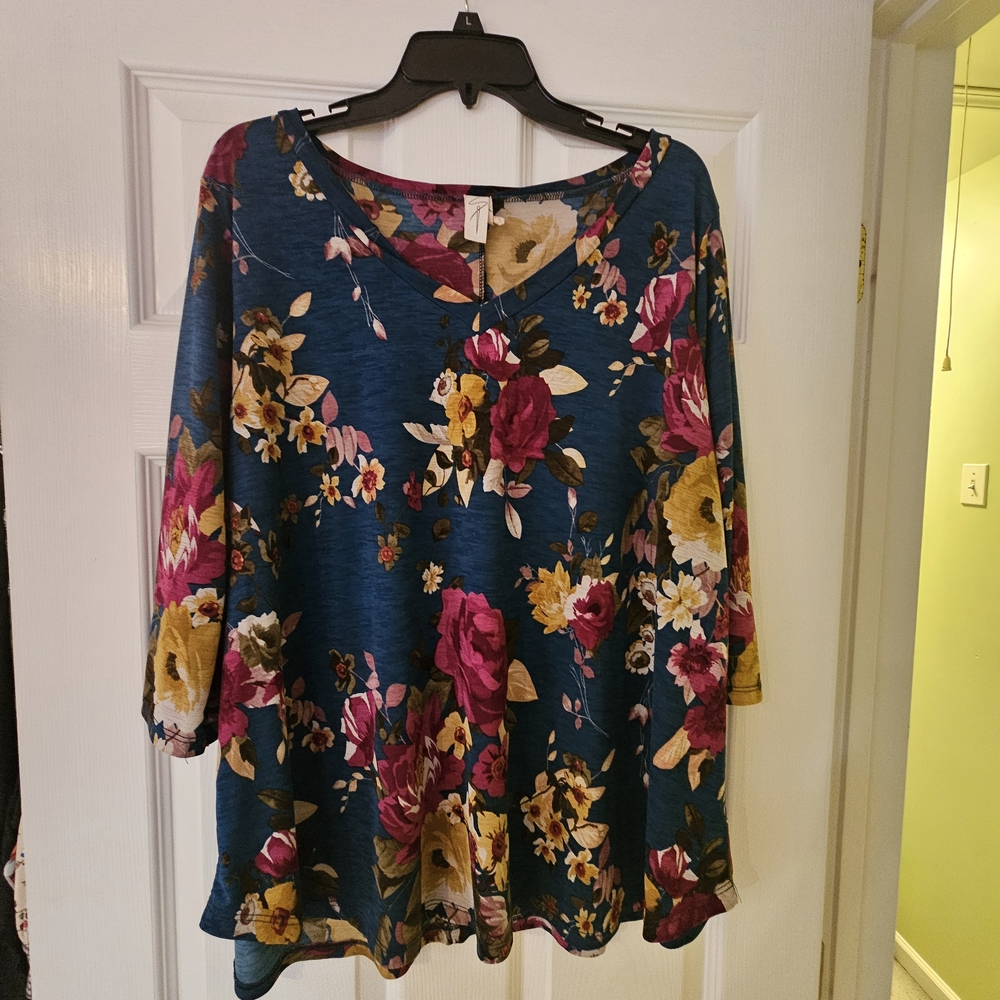 Floral Women's Top - Multicolor
